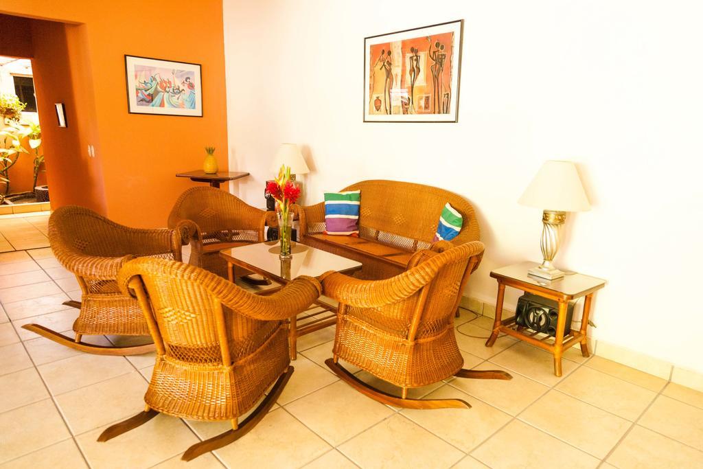 Hotel El Almendro Managua Eksteriør billede