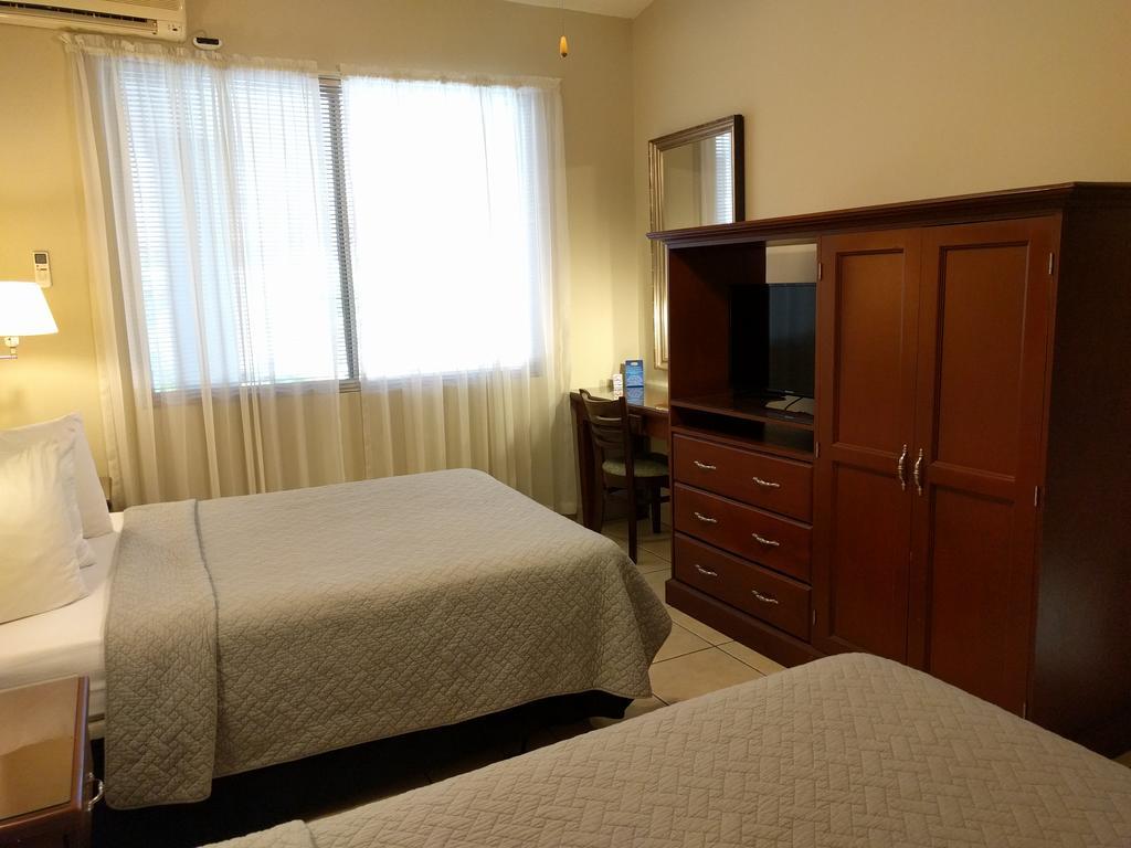 Hotel El Almendro Managua Eksteriør billede