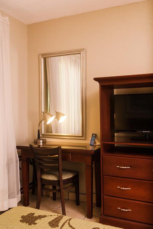 Hotel El Almendro Managua Eksteriør billede