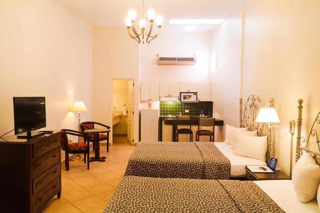 Hotel El Almendro Managua Eksteriør billede