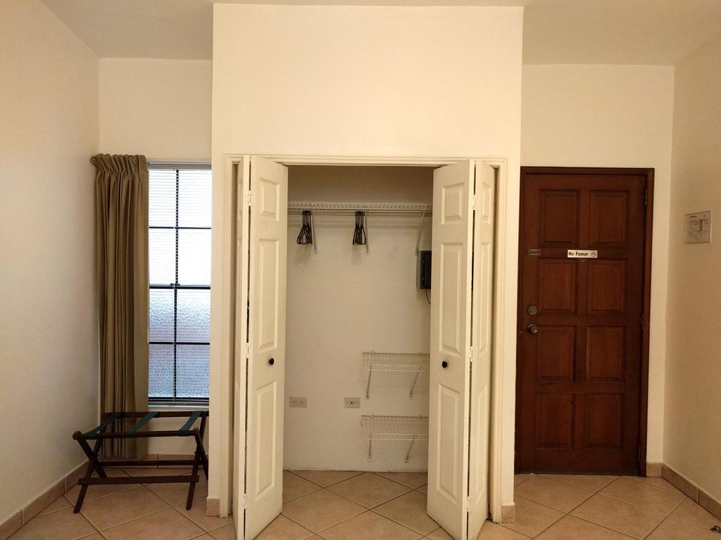 Hotel El Almendro Managua Eksteriør billede