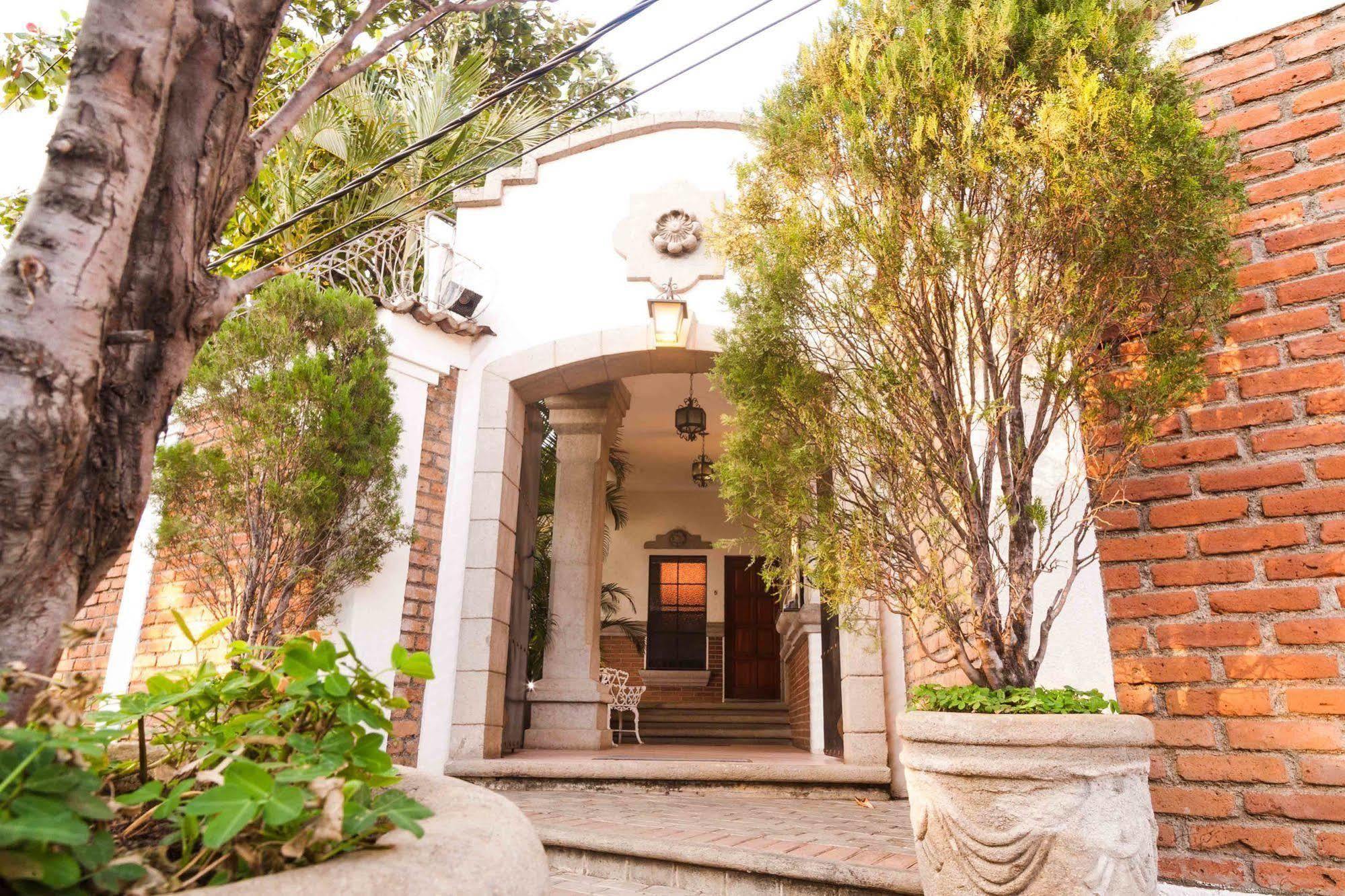 Hotel El Almendro Managua Eksteriør billede