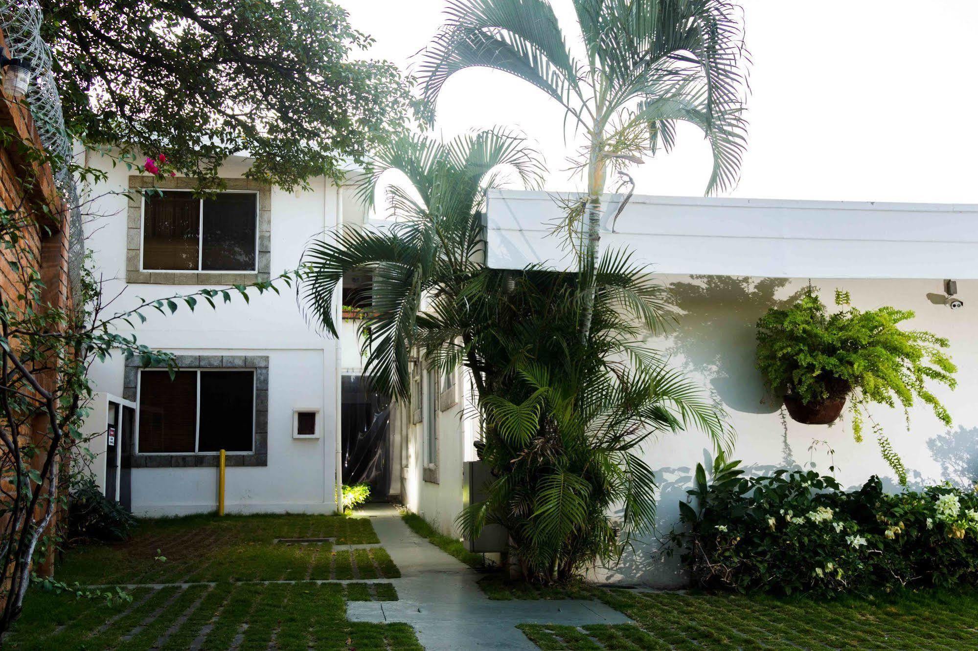 Hotel El Almendro Managua Eksteriør billede
