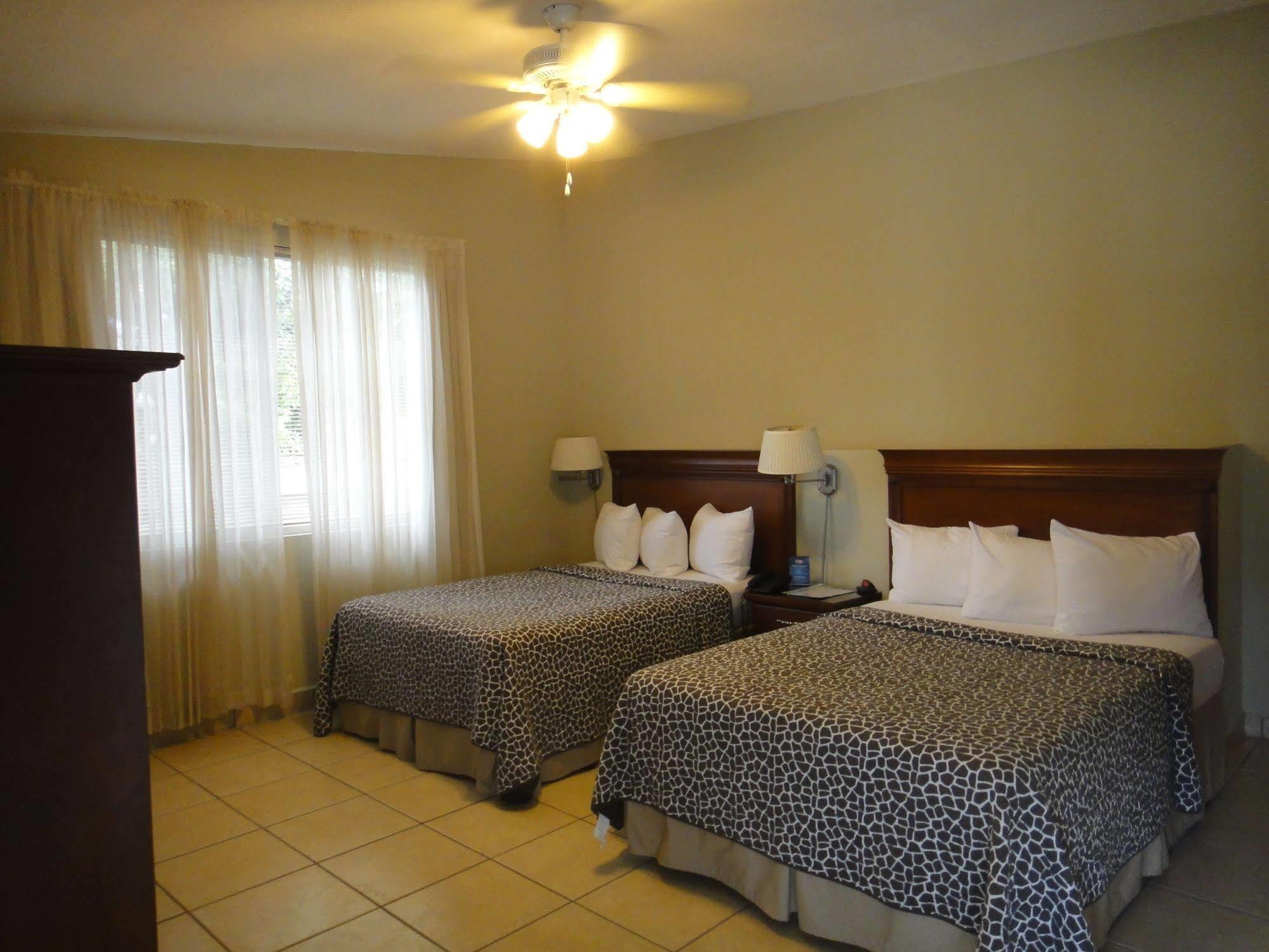 Hotel El Almendro Managua Eksteriør billede