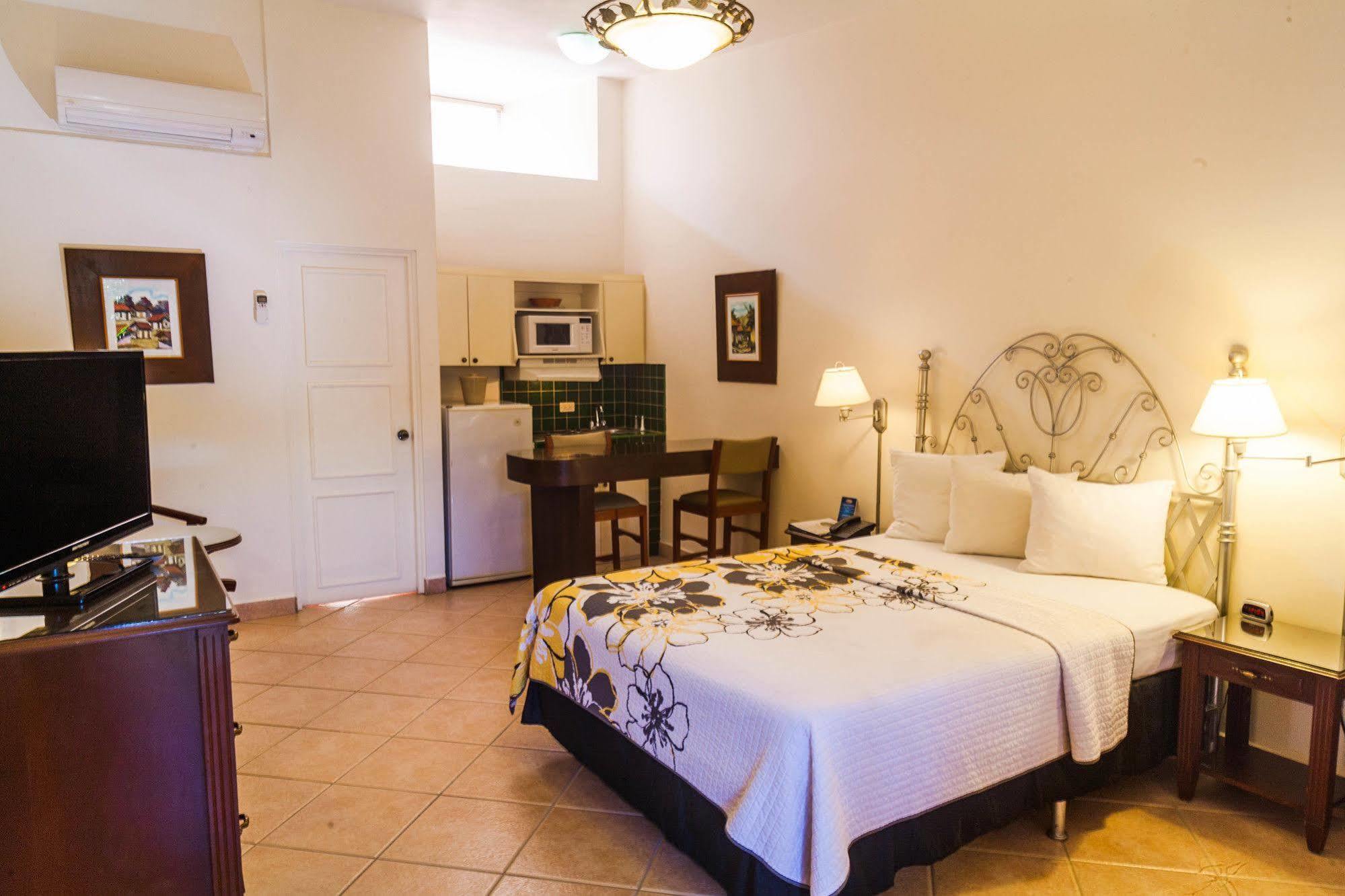 Hotel El Almendro Managua Eksteriør billede