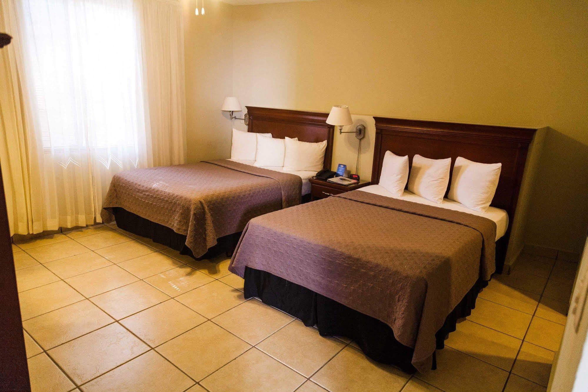 Hotel El Almendro Managua Eksteriør billede