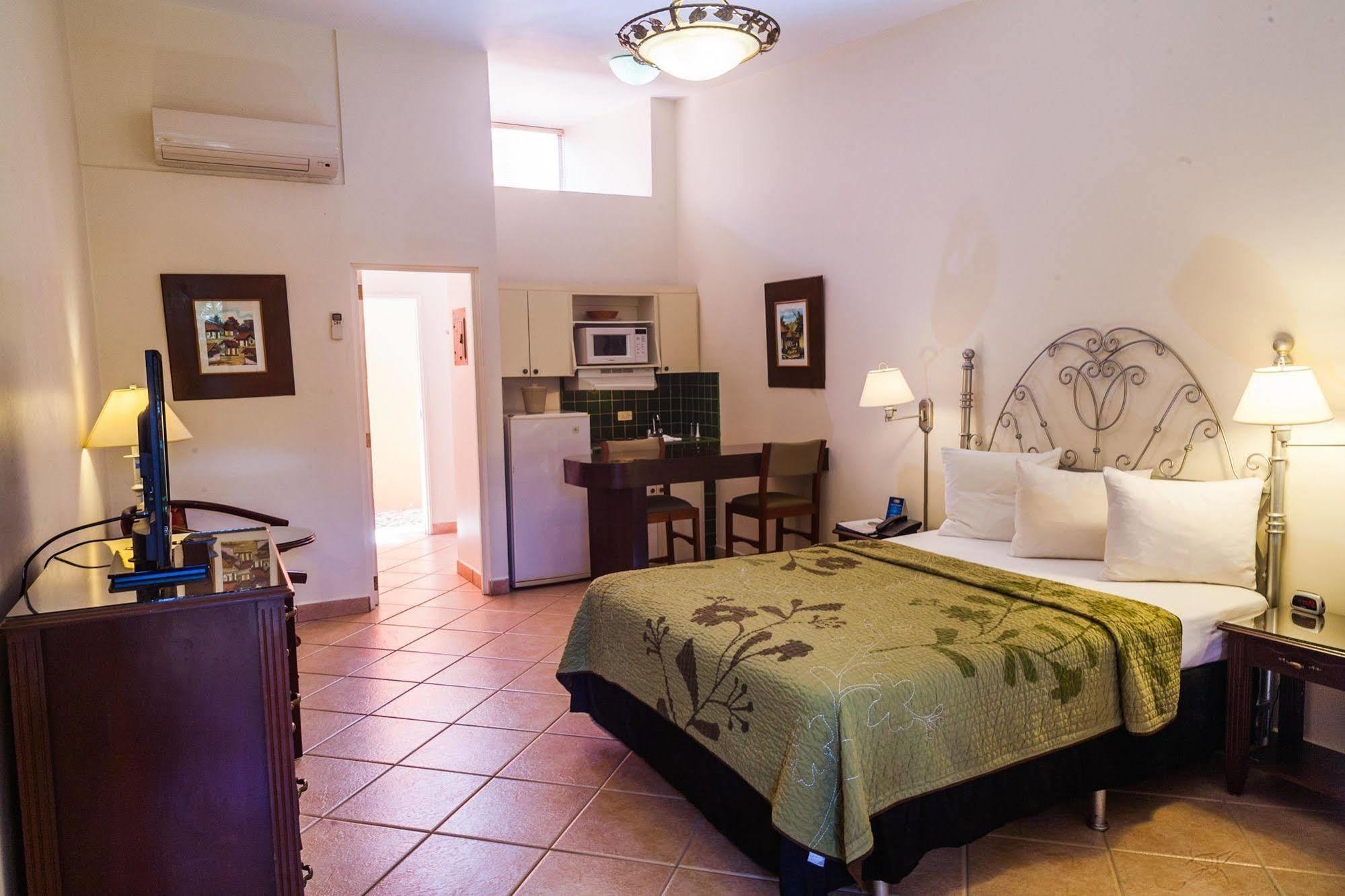 Hotel El Almendro Managua Eksteriør billede